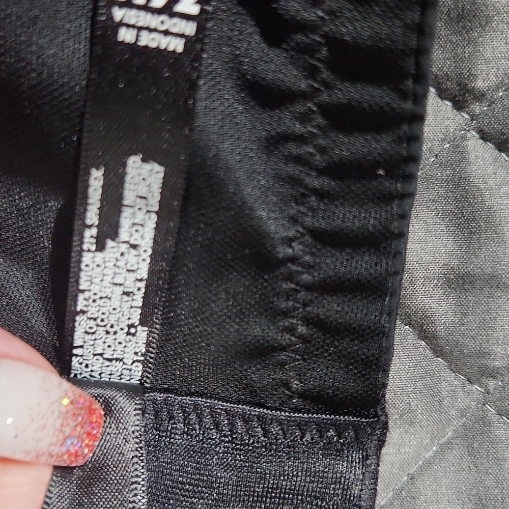 Torrid Bra 🖤 - Picture 5 of 6